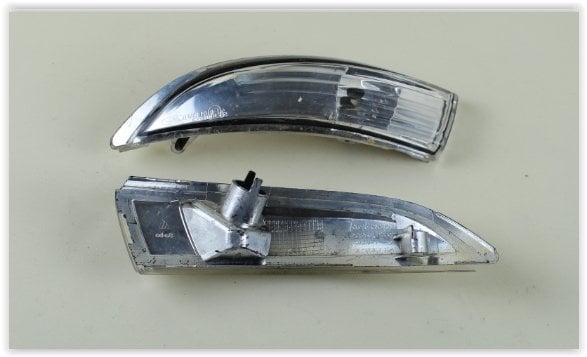 DIŞ DİKİZ AYNA SİNYALİ SOL FIESTA 08=>