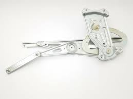 SAĞ ÖN CAM KRİKOSU MEGANE 3-FLUENCE