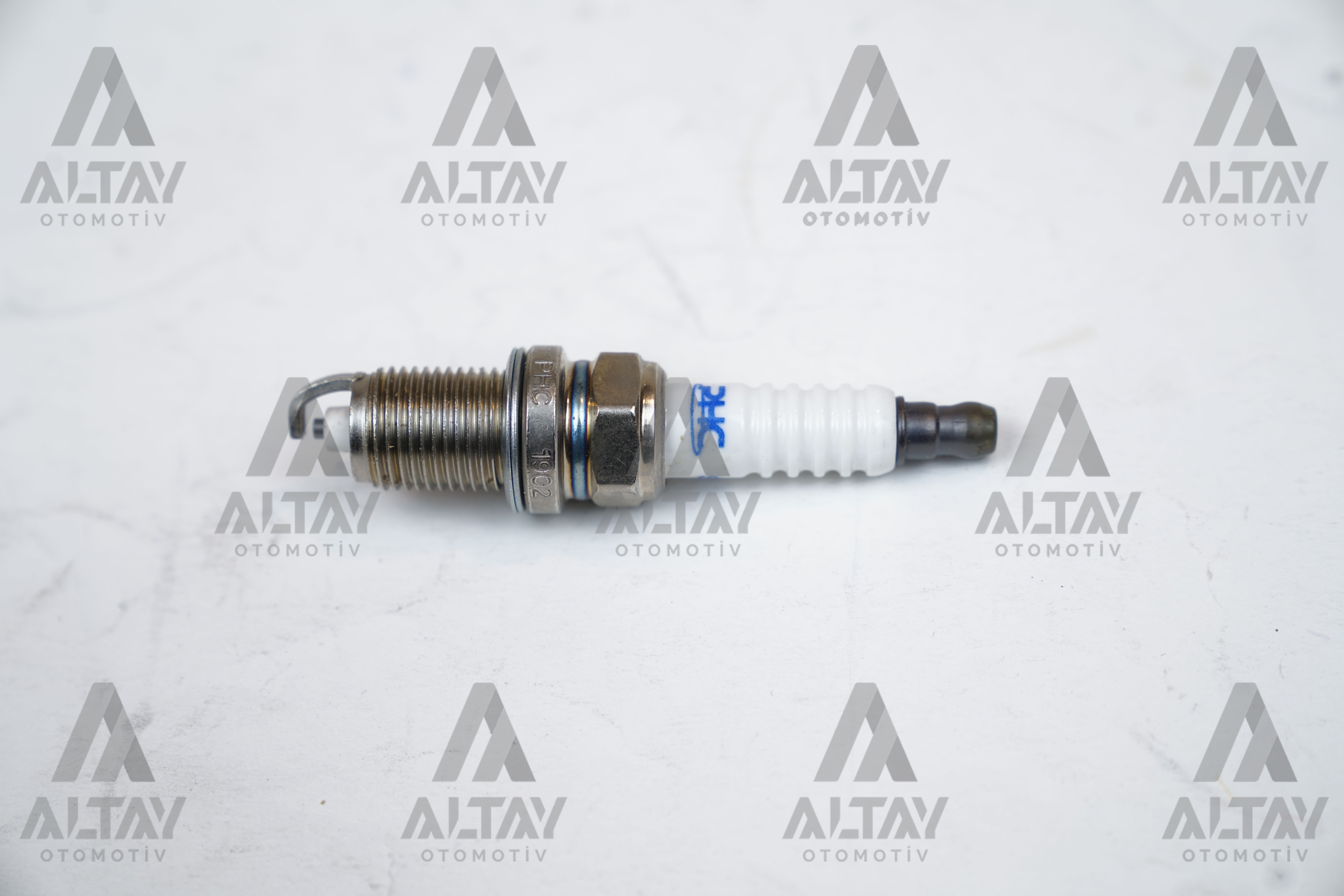 ATEŞLEME BUJİSİ I-20 09-11 1.4 /  I-30 08-11 1.4 1.6 /  CEED 07-11