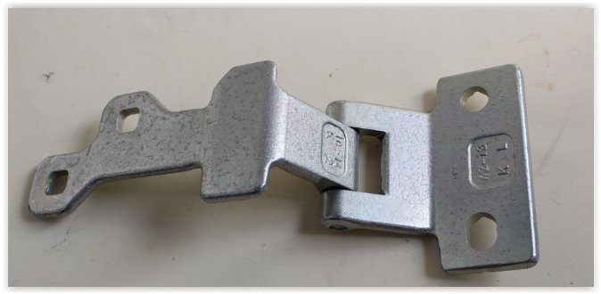 (x) ARKA KAPI ALT MENTEŞESİ SOL MASTER II