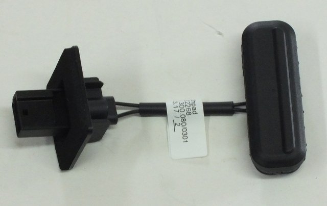 (13359897) BAGAJ KAPAK SWİCİ INSIGNIA