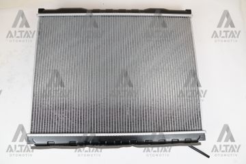 RADYATÖR SU SORENTO 03-06 16mm A-T