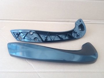 KAPI İÇ ÇEKME KOLU SOL MEGANE 3-FLUENCE (KOMPLE: ALT YUVA VE DIŞ KAPAĞI SET) (KOLÇAĞI DIŞ)