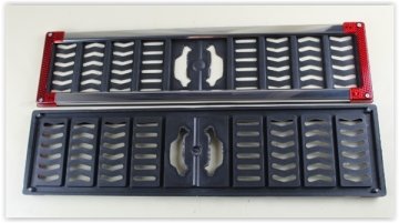 PLAKA ALTLIĞI PASLANMAZ KIRMIZI REFLEKTÖRLÜ (2'Lİ TAKIM) (HIRDAVAT)