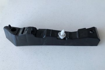 ÖN TAMPON BRAKETİ SOL HYUNDAI ACCENT ERA (06-11)