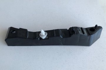 ÖN TAMPON BRAKETİ SAĞ HYUNDAI ACCENT ERA (06-11)