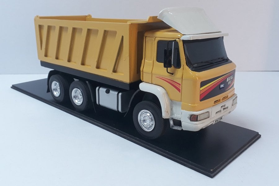 Maket Boy:38-Yükseklik:17 Cm (1:18 Ölçü) Bmc Fatih 180 (Damperli Kamyon)