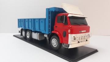 Maket Boy:47-Yükseklik:16 Cm (1:18 Ölçü) Ford D-1210 (Kasalı Kamyon)(Kırmızı)(Beyaz Panjur)