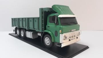 MAKET BOY:47-YÜKSEKLİK:16 CM (1:18 ÖLÇÜ) FORD D-1210 (KASALI KAMYON)(YEŞİL)(BEYAZ PANJUR)