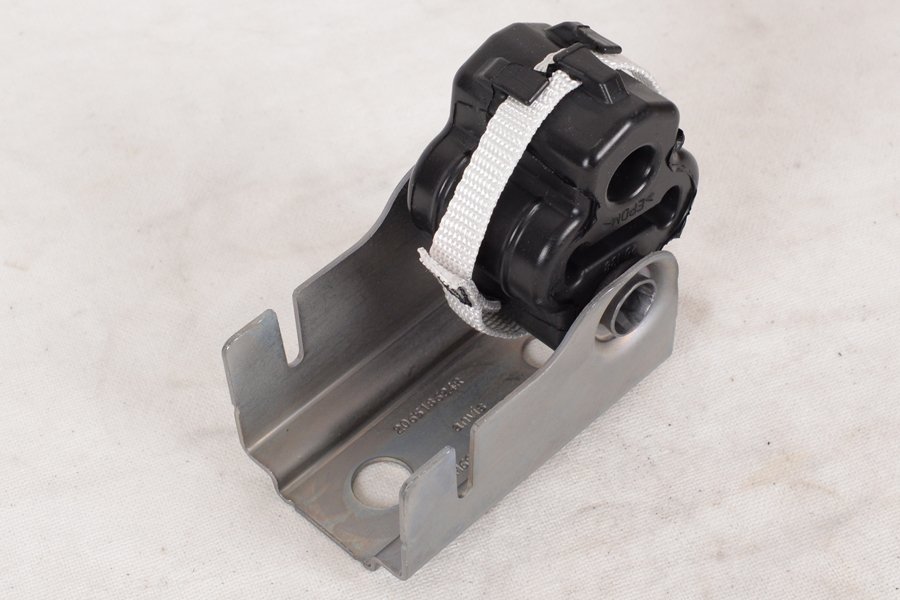 Egzoz Takozu Espace V-Scenıc Iv-Megane Iv-Talısman