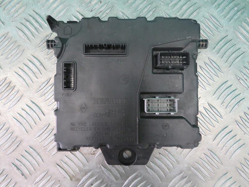 (284B10328R) UCH SİGORTA KUTUSU MASTER III (ARAÇ İÇİ KONTROL ÜNİTESİ) (284B10516R-284B11529R-284B13324R-284B18392R-284B18927R)