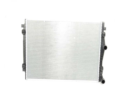 Su Radyatörü 8Mk376901384 (650X433X22 Mm) Golf7-Passat-A3-Leon Cmba-Cpva-Chpa-Cpta-Crlb-Dfca-Ddaa 1,4 Tsi-2,0 Tdi