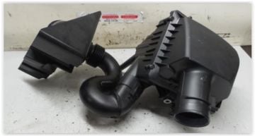 HAVA FİLTRE KAZANI (KAZAN+HAVA FİLTRESİ) TRAFIC 3 1.6DCI R9M–VIVARO 1.6CDTI 14>