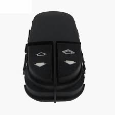 CAM ACMA DUGMESI ON SOL CIFTLI ( FORD: FOCUS 98-01 )